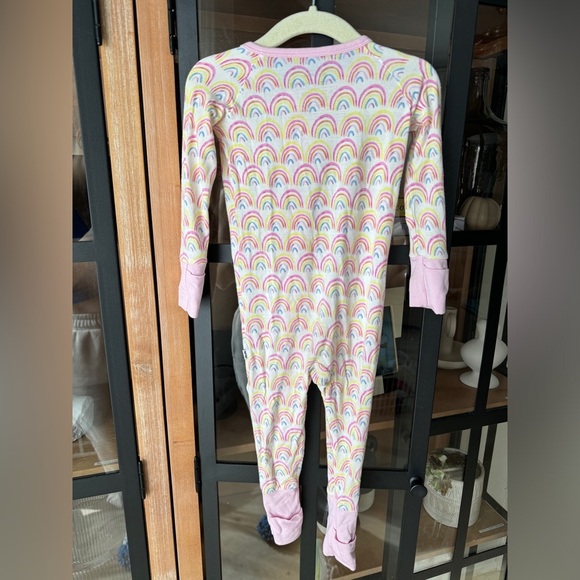 Little Sleepies pastel rainbows print footies zippy pajamas sleeper baby girl - Picture 6 of 7